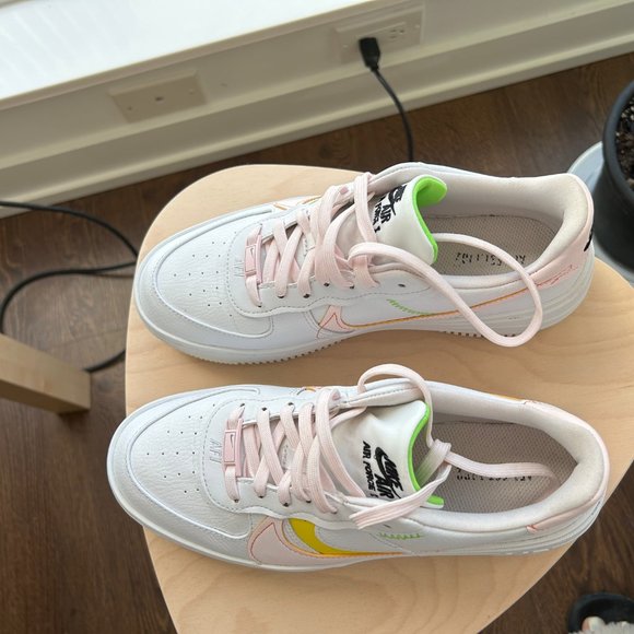 Air Force 1 Platform Sneaker - Picture 2 of 5